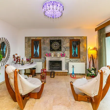 Esen Daily Weekly Villa